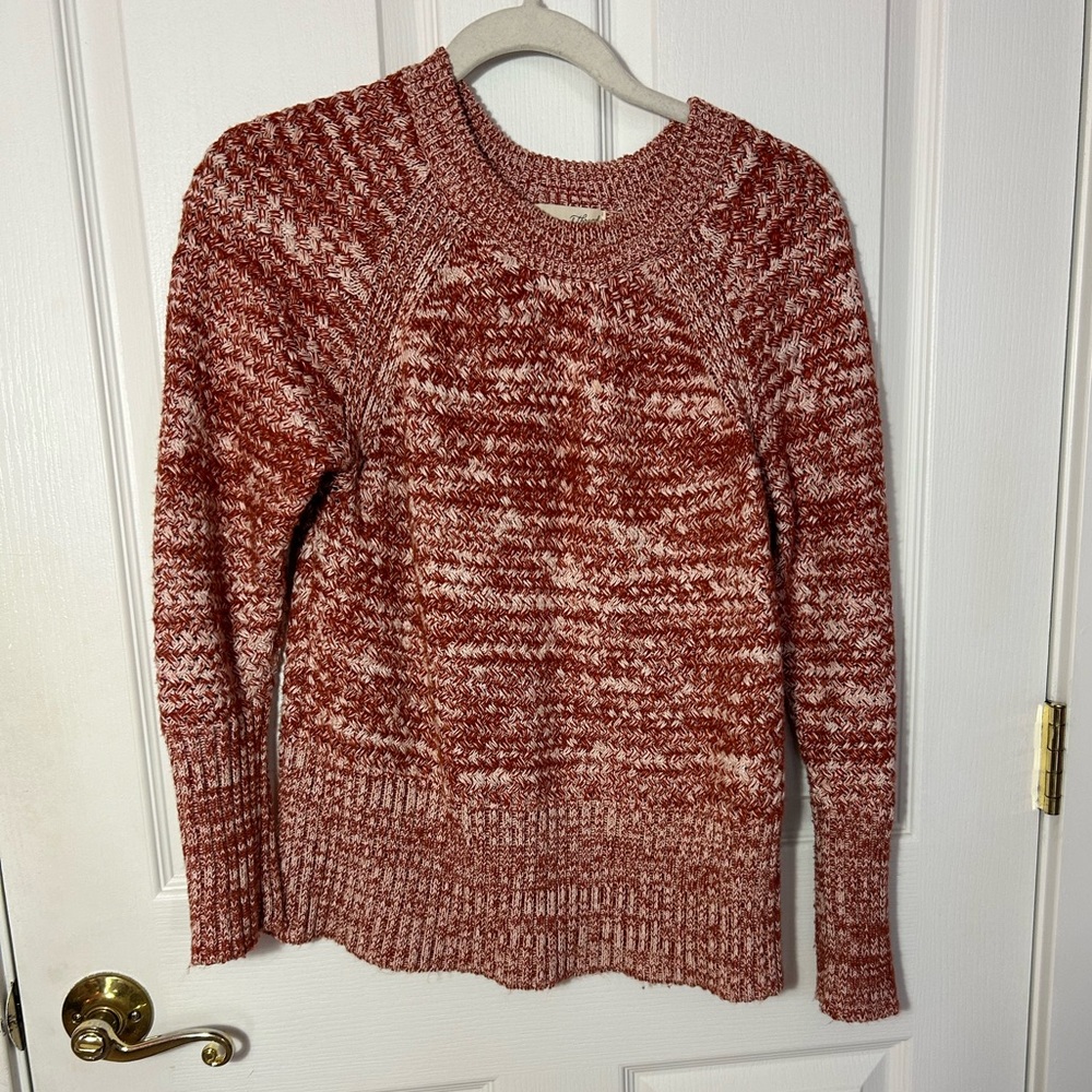 Universal Threads like new sweater